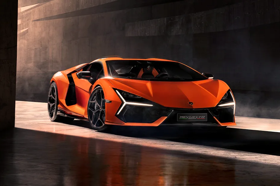 Lamborghini Revuelto